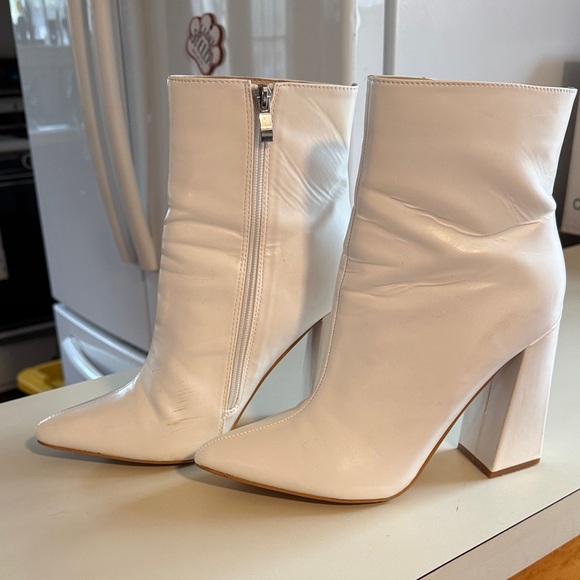 Boohoo Shoes - Boohoo White Pointed Toe Block Heel Ankle Boots